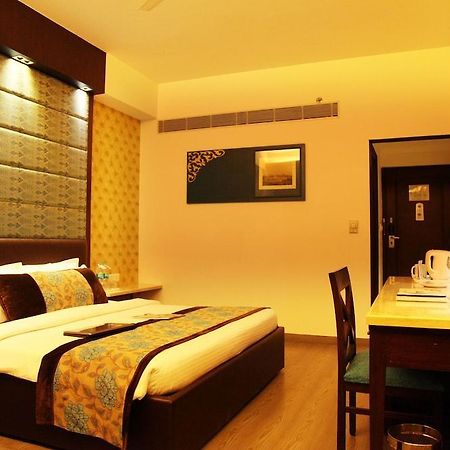 Country Inn & Suites Haridwar Exterior photo