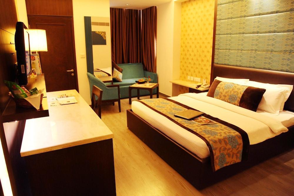Country Inn & Suites Haridwar Exterior photo
