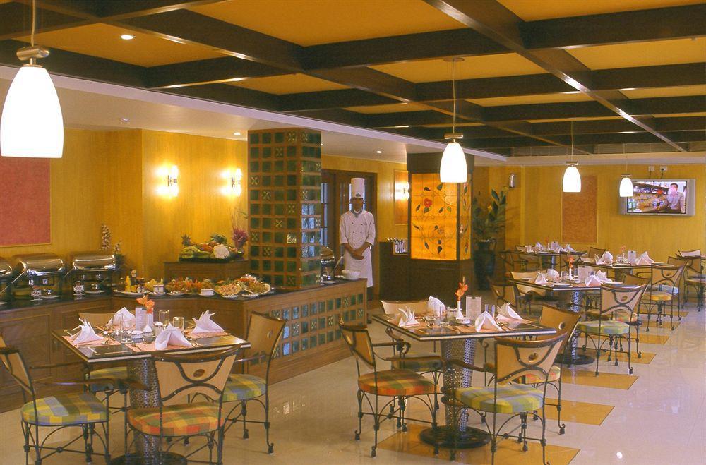 Country Inn & Suites Haridwar Restaurant photo